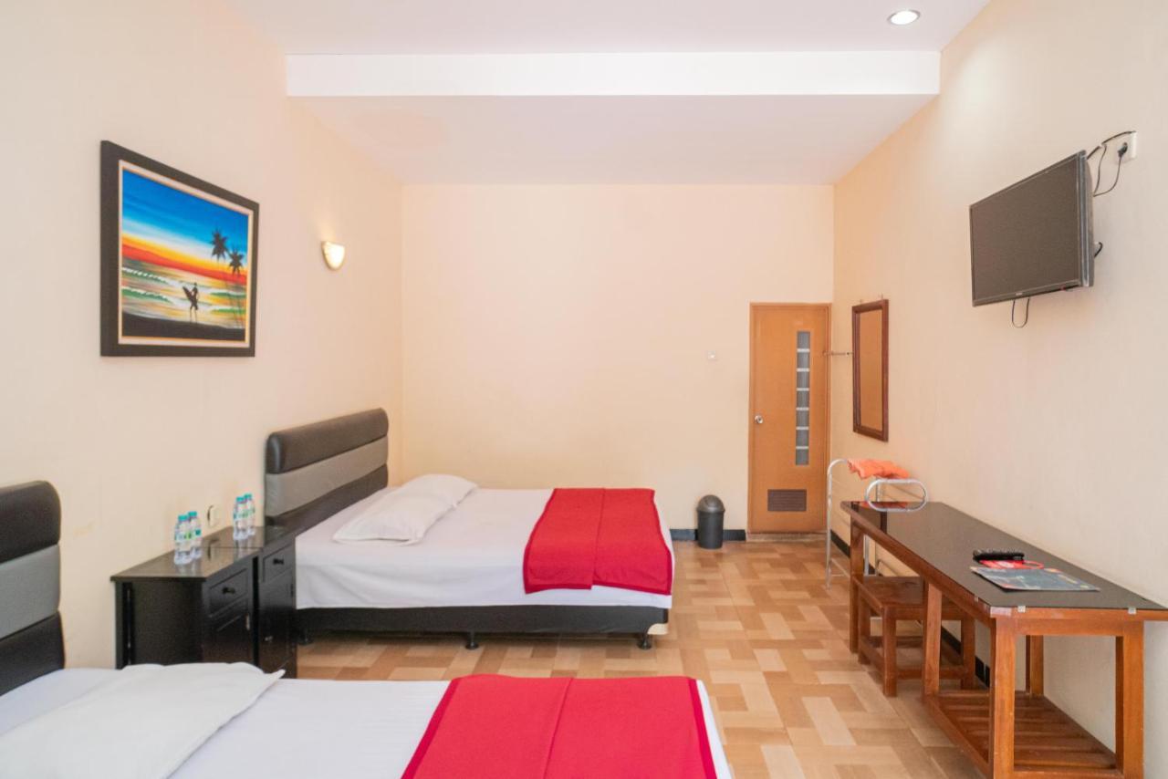 Reddoorz @ Panglima Sudirman Madiun Otel Dış mekan fotoğraf