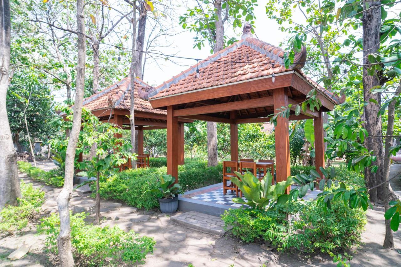 Reddoorz @ Panglima Sudirman Madiun Otel Dış mekan fotoğraf