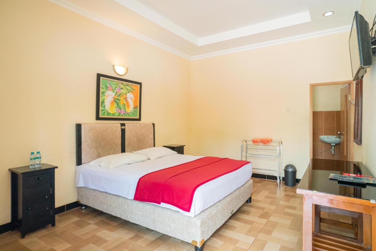 Reddoorz @ Panglima Sudirman Madiun Otel Dış mekan fotoğraf