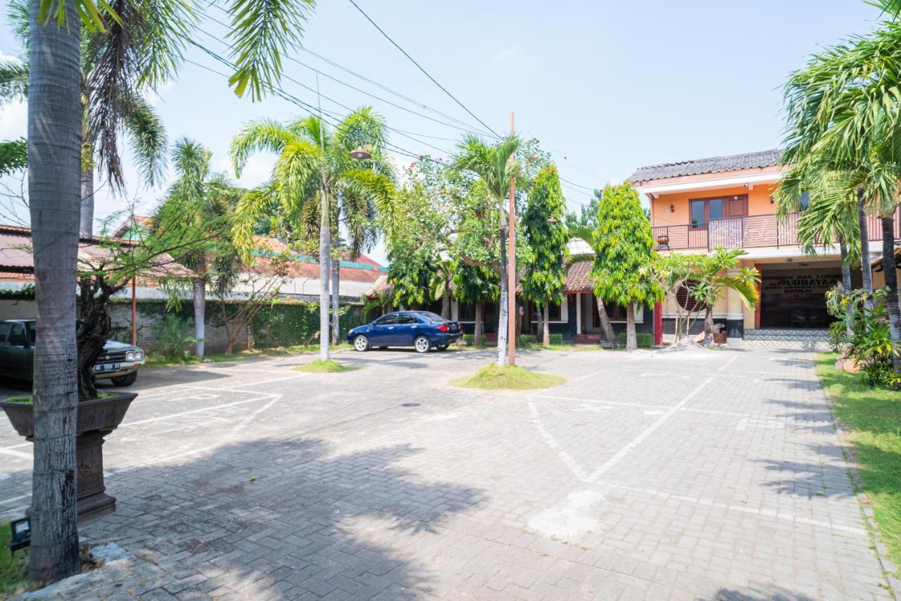 Reddoorz @ Panglima Sudirman Madiun Otel Dış mekan fotoğraf
