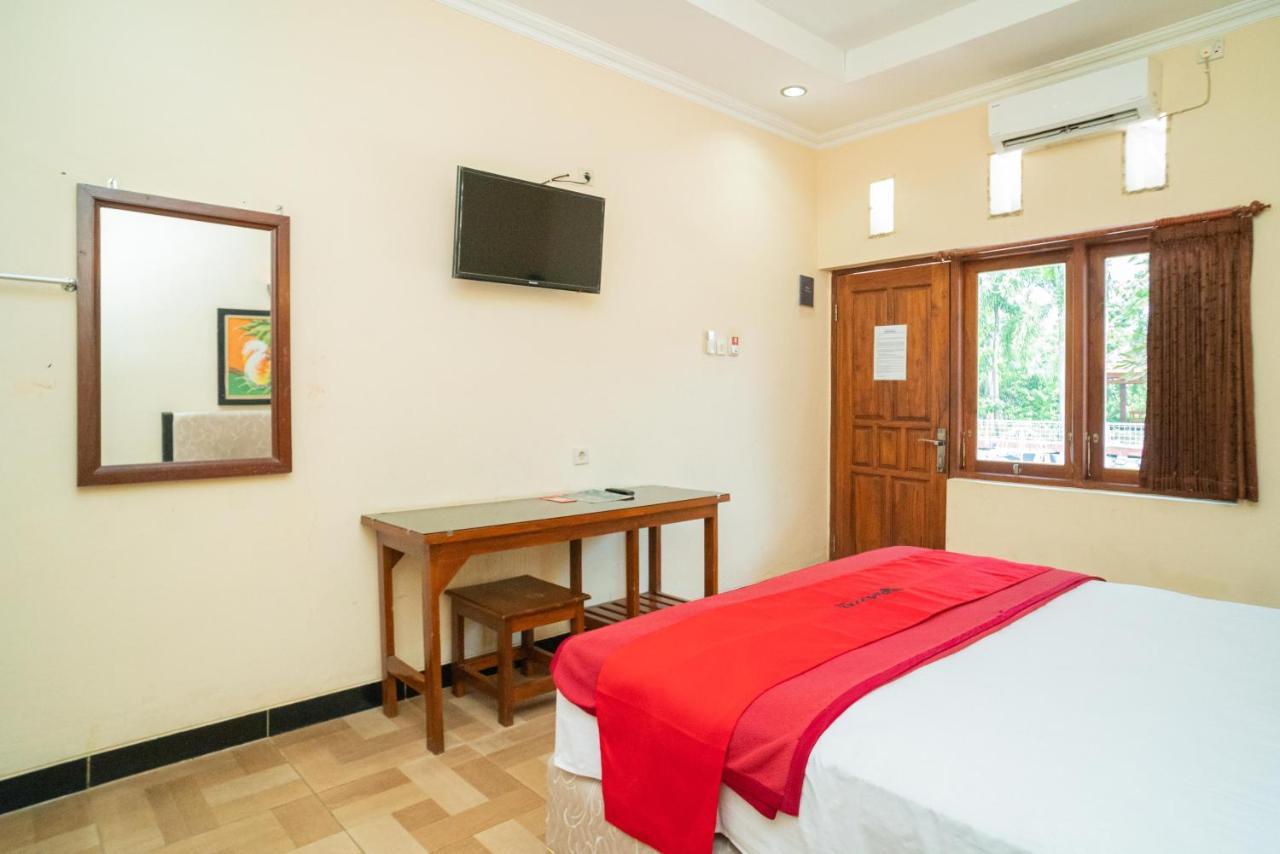 Reddoorz @ Panglima Sudirman Madiun Otel Dış mekan fotoğraf